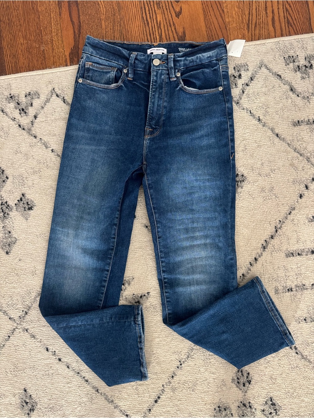 GOOD AMERICAN Always Fits Good Legs Straight Jeans